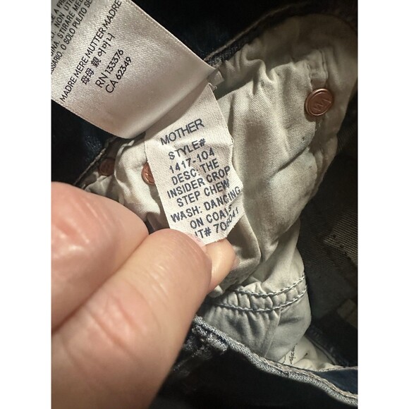 MOTHER The Insider Crop Step Chew In Dancing On Coals Jeans Size 25 - Picture 11 of 15